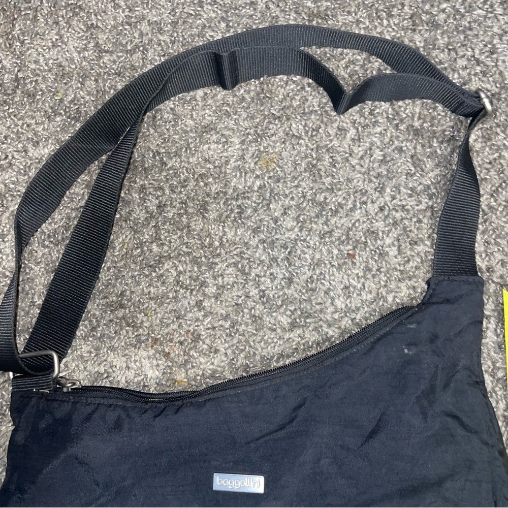 Baggallini Black Everyday Shoulder Crossbody Bag - Picture 9 of 10
